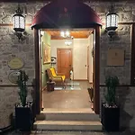 Pina Oldtown فندق *