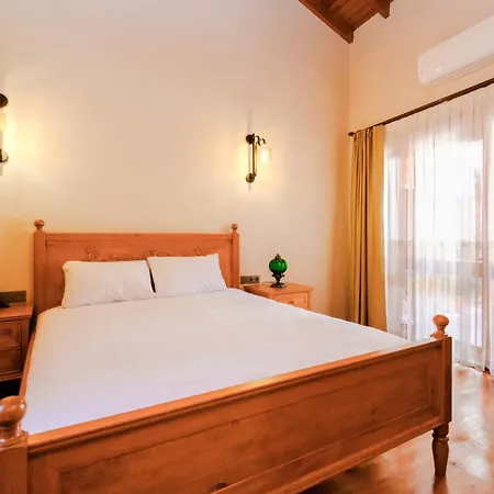 Pina Oldtown Szálloda Antalya