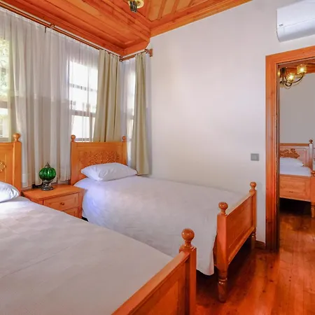 Pina Oldtown Hotel
