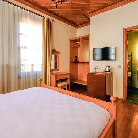 Pina Oldtown Hotel